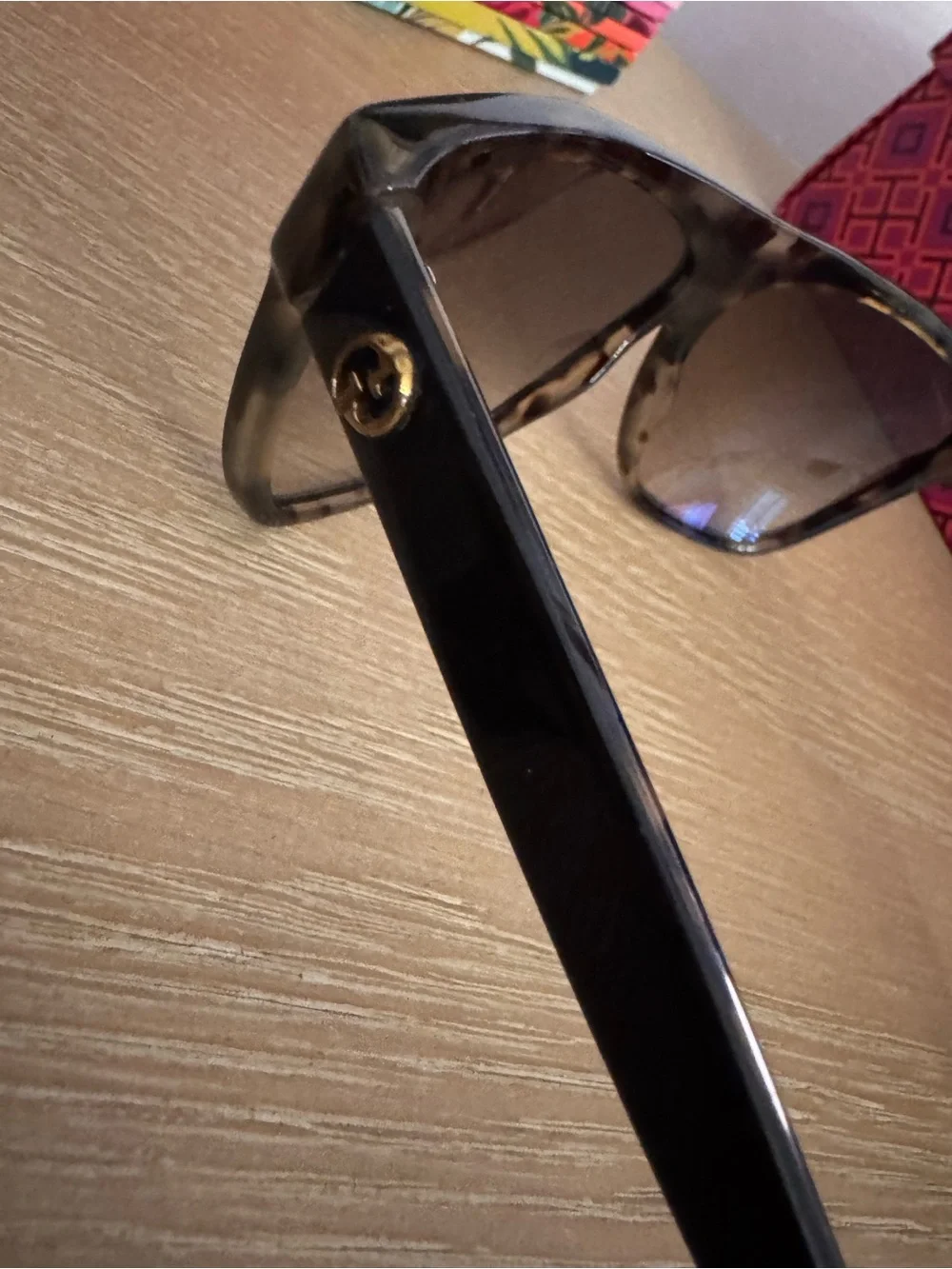 Gucci Men’s Tortoiseshell Frame Sunglasses with Brown Gradient Lenses